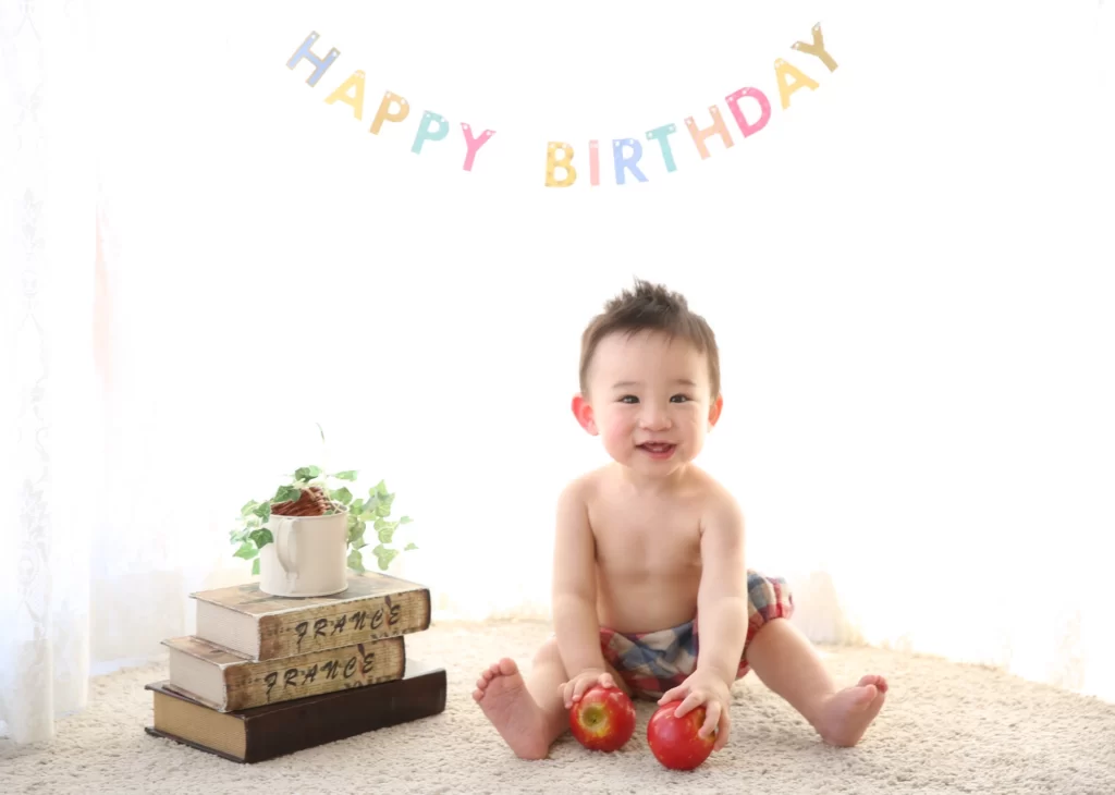 PhotoStudioLiange（リアンジュ湘南）の誕生日記念撮影・1歳の誕生日写真（ファーストバースデーフォト）や、4歳5歳10歳の成長記録まで