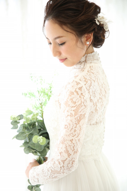 PhotoStudioLiange（リアンジュ湘南）のウェディングフォト・結婚式前撮りのブライダル写真撮影での貸し出しドレス*L-9　ウェディングボレロ